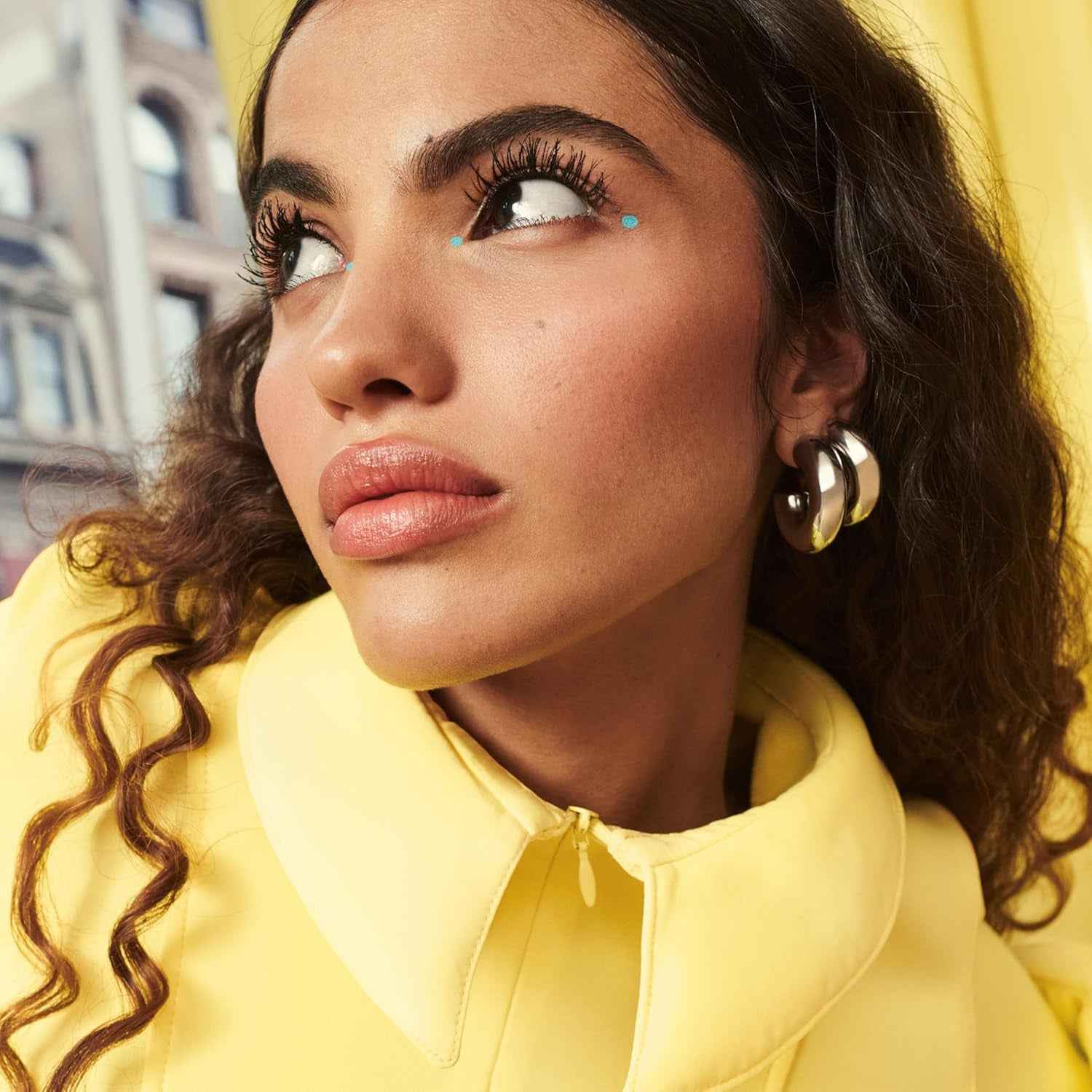 the Colossal Bubble Washable Mascara, Buildable Mascara Volume and Length Formula for Bold, Separated Lashes, Blackest Black, 1 Count